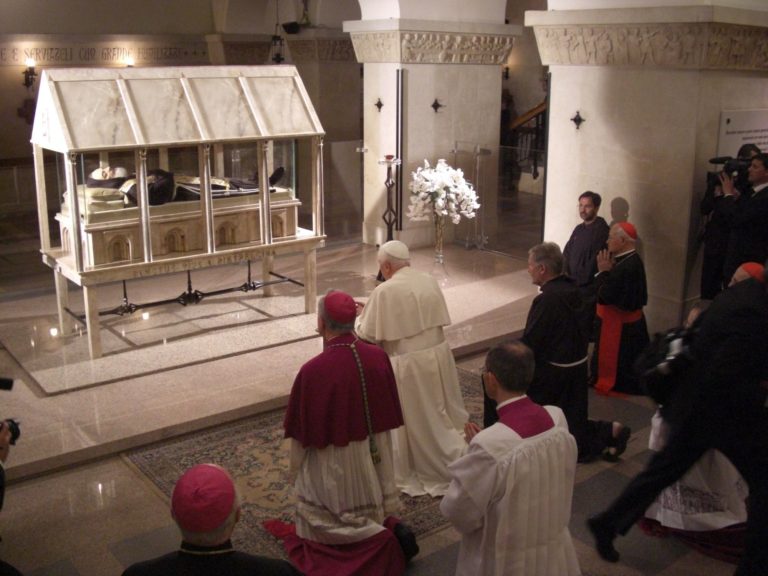 I Papi a San Giovanni Rotondo: la visita di Benedetto XVI