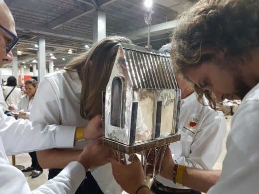 Sgr on Tok!Un Cuore Sacro alla Vista: La Reliquia del Cuore di San Pio Accessibile ai Fedeli