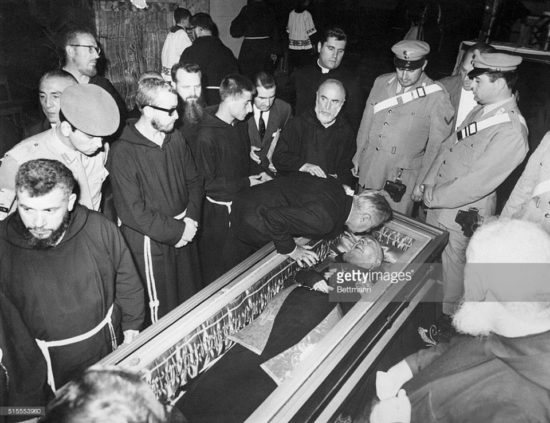 Casca racconta: Un santo per amico. Mio nonno  Antonio Cascavilla e Padre Pio