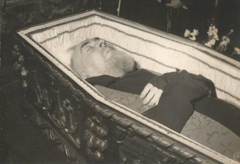 È BELLA LA MORTE