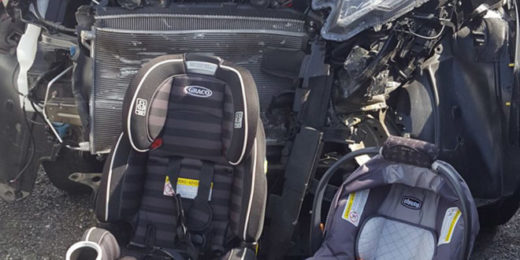 “Oddio, mio figlio in macchina!”. Cos’è l’amnesia dissociativa. Il seggiolino “anti-abbandono” è legge.