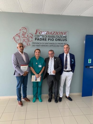 Il responsabile dell’informazione  del Dipartimento Comunicazioni Globali delle Nazioni Unite visita i centri Padre Pio