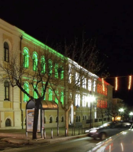 San Giovanni Rotondo:da questa sera la scuola Melchionda sarà illuminata con il Tricolore