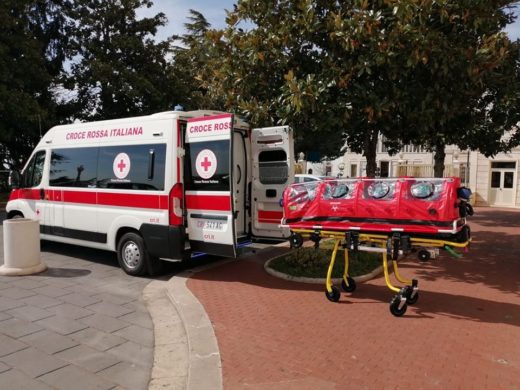 A Casa Sollievo della Sofferenza un’ambulanza ed una barella ad “alto biocontenimento”