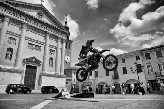 A “Gli Angeli di Padre Pio” di San Giovanni Rotondo, arriva la carovana di Mask to ride:
