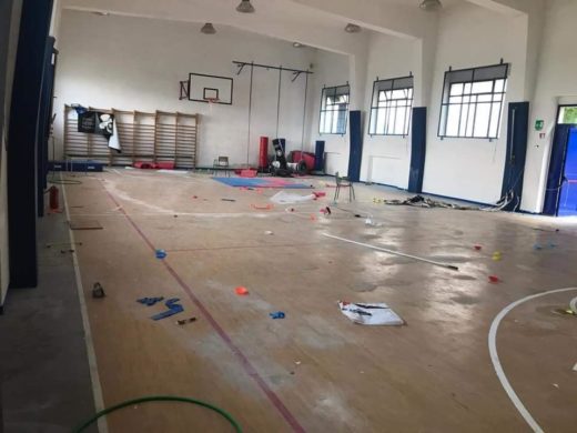 Vandali in azione distrutti attrezzi e palestra a Mattinata