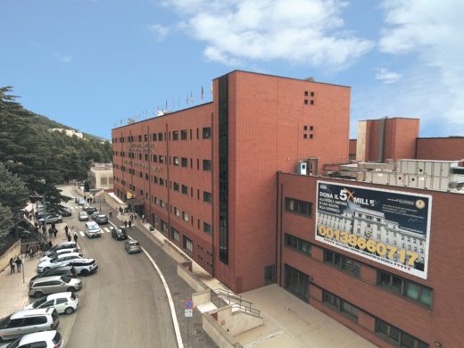 Supereroi in corsia nel reparto di pediatria e pediatria oncologica di ‘Casa Sollievo della Sofferenza’