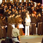 Se ne va con con la simpatia di sempre Fra GREGORIO D’ARENZO