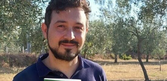 È in uscita il secondo libro di Donato Cassano “La Puglia in 17 Sillabe”,