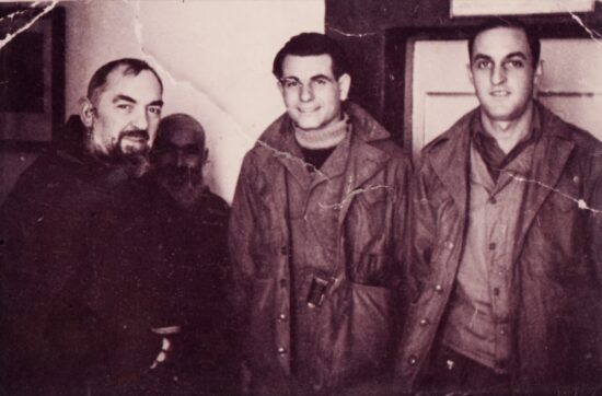 Claudio Castriotta: “La storia di zio Matteo ,Padre Pio e Capitano Masone, poco in vista il frate alle spalle zio no ha fatto in tempo a dirmi il nome