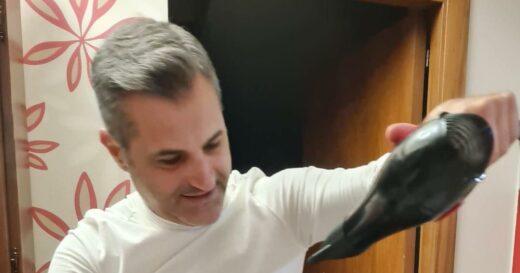 Pascal Martino, noto stylist Sangiovannese, è stato scelto per pettinare la titolare di Max Mara a Napoli