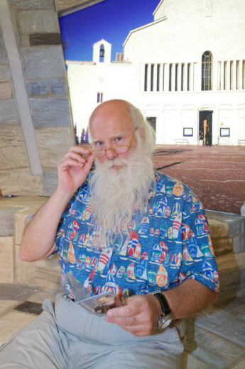 Se ne va Brady White attore americano, babbo natale storico della Coca Cola, Folgorato dalla figura e dalla spiritualità di Padre Pio