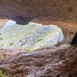 A San Giovanni Rotondo: un presepe, nell’imponente blocco calcareo di grotta grande, per ricordare gli 800 anni del presepe di Greccio