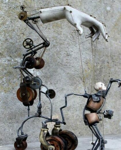 “Li lutime dillu munne” la nuova commedia di Salvatore Sassano