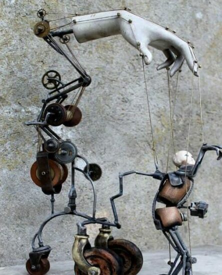 “Li lutime dillu munne” la nuova commedia di Salvatore Sassano