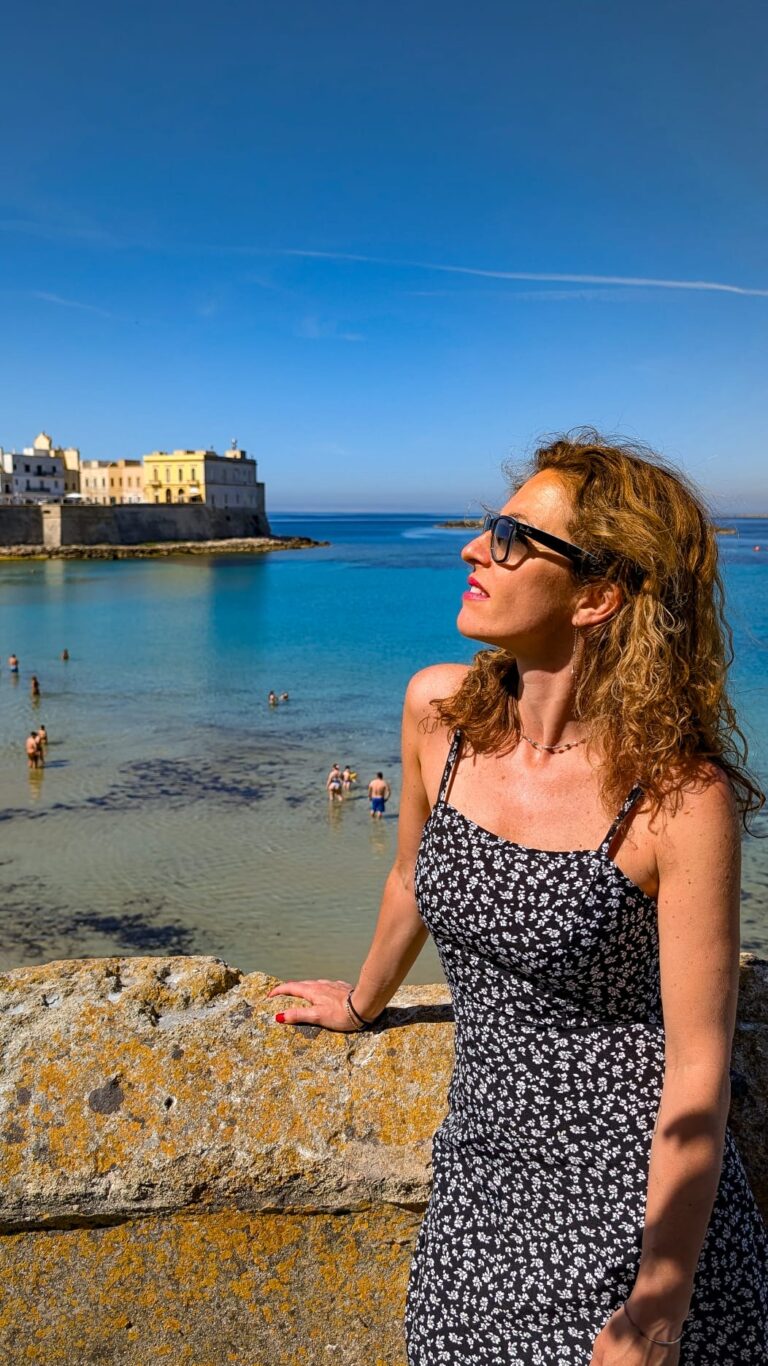 Angela Russo di Oltrelerotte finalista agli ItalyAmbassador Awards 2026: la Puglia protagonista del digital storytelling